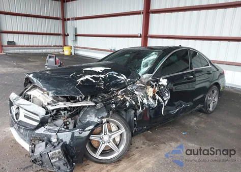 2015 Mercedes-Benz C 300 Sport 4Matic from USA, damaged, VIN 55SWF4KB3FU033176